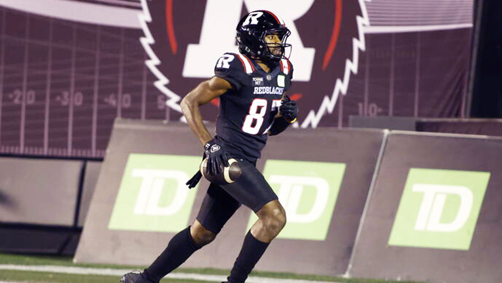 Ryan Dinwiddie: Eugene Lewis 'wasn't a fit' with Ottawa Redblacks