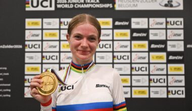 Eve Buczkowski wins junior women's points race world championships