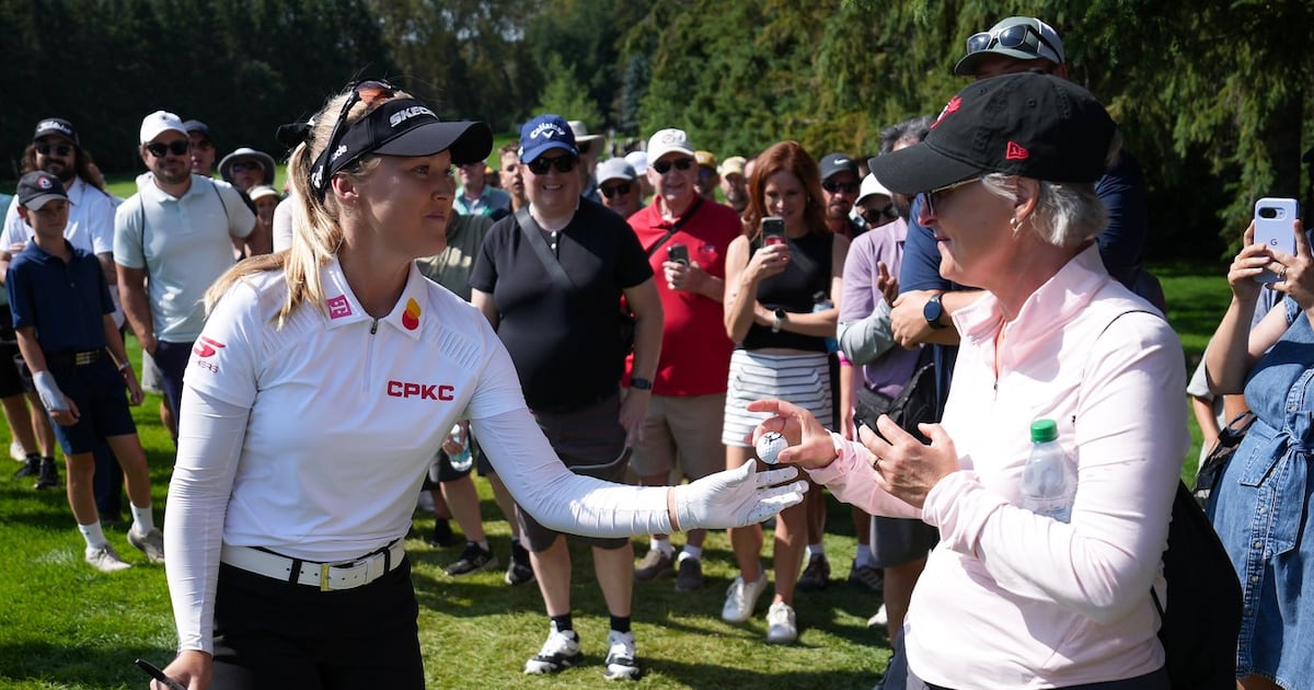 Brooke Henderson stays in the hunt at LPGA's CPKC Women's Open in Edmonton