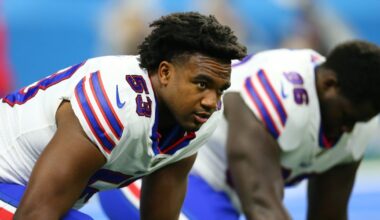 Sources: Dolphins releasing ex-starting LB Tyrel Dodson