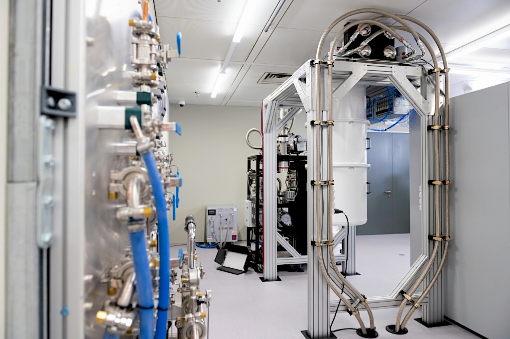 Quantum engines enter the real world: Tiny superconducting device could build computers of the future