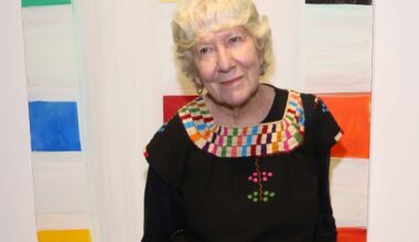Mary Heilmann, Painter of Irreverent Abstractions, Dies at 86