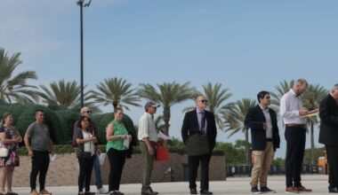 The labor market could become so backward that job losses will keep unemployment steady