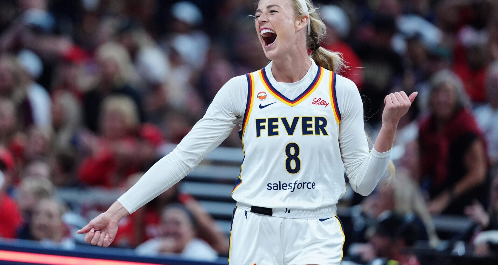 'She's a warrior' – WNBA fans react to Sophie Cunningham's 'awesome' moment in Fever win over Liberty