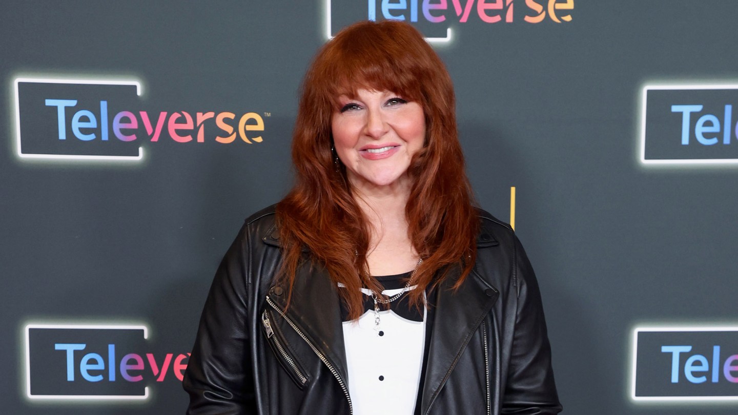 Julie Klausner Calls Phone Comedy ‘Isolating’ and ‘Reductive’