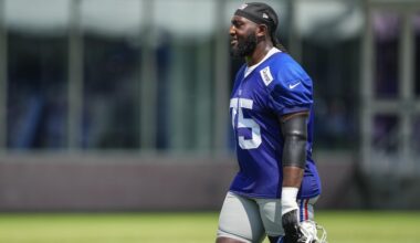 Giants Reportedly Trade OL to Chiefs Ahead of 2026 NFL Season, Full Return Revealed