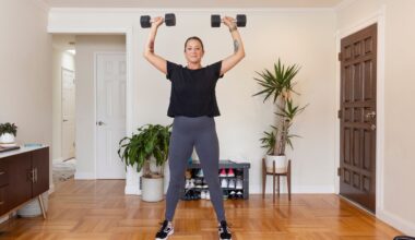 A personal trainer says everyone over 40 should be doing this 15-minute workout to keep their bones strong