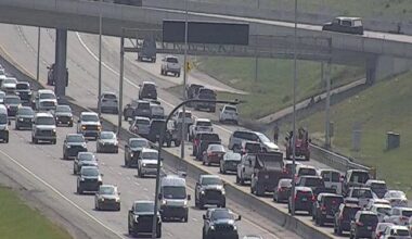 Multi-vehicle crash clears on southbound Deerfoot