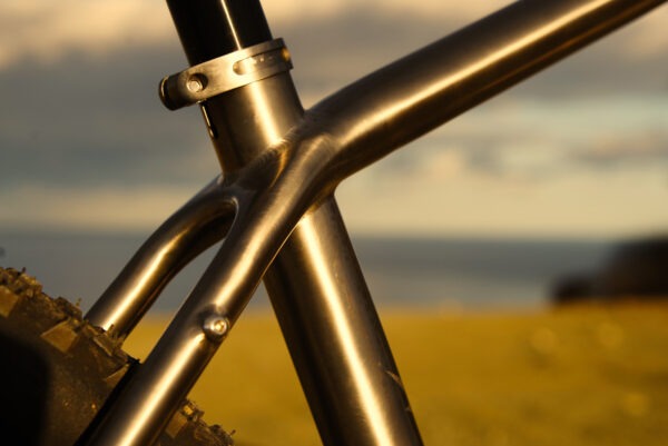 Hoplit 1 600x401