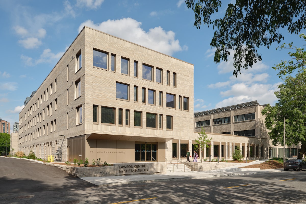 University of Toronto’s Trinity College delivers bold, tree-hugging architecture