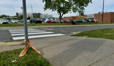 Toddler out of danger after being struck by car in Montreal's Saint-Laurent