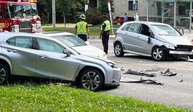 North York crash sends 3 people to hospital - Toronto