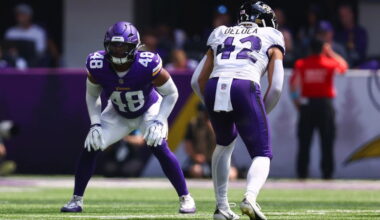 Minnesota Vikings waive former Calgary Stampeders linebacker Jacob Roberts with injury