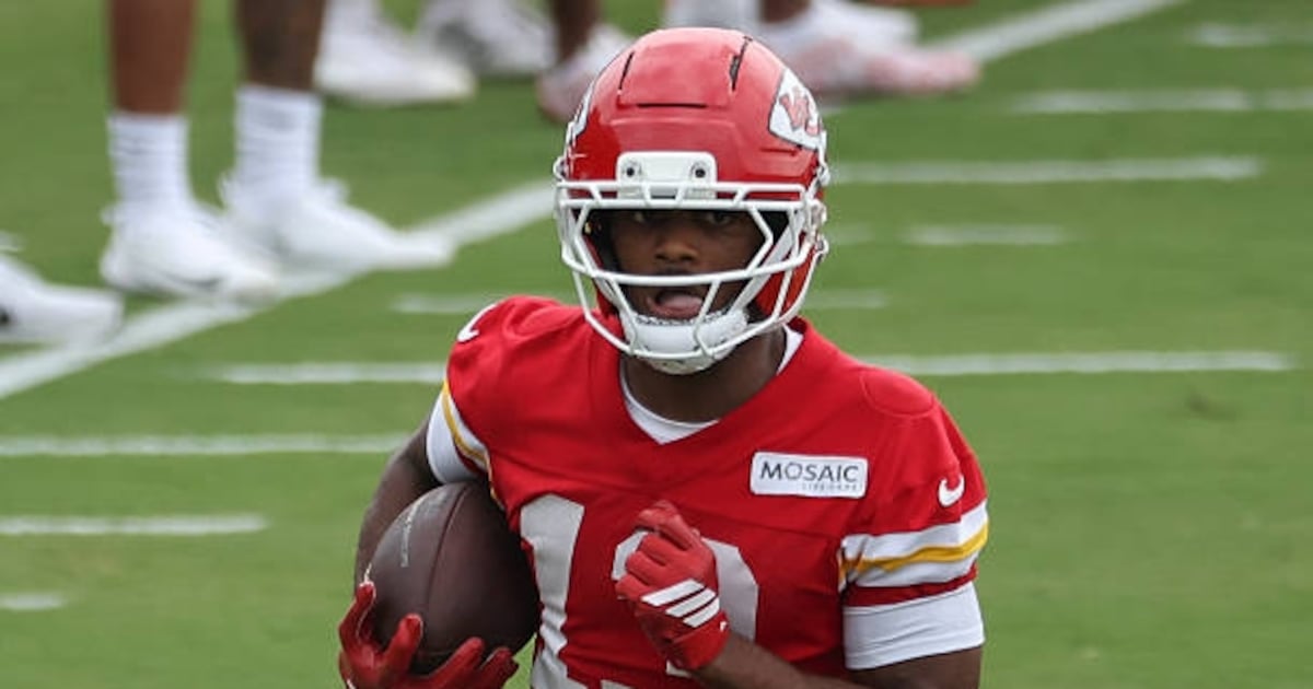 Kansas City Chiefs rookie standout Cyrus Allen helped off with leg injury