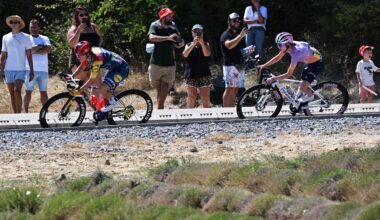 Tour de France Femmes stage 8 LIVE: Two riders go clear to form early breakaway