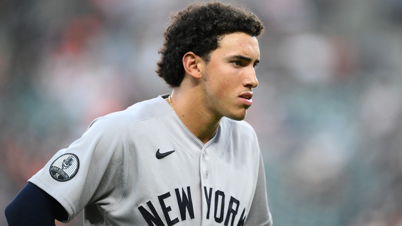 Lombard Jr. becomes first Yankees shortstop with an error in 6 straight games since 1915