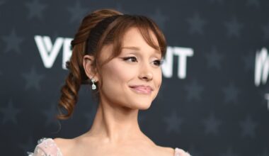 Ariana Grande drops out of London musical