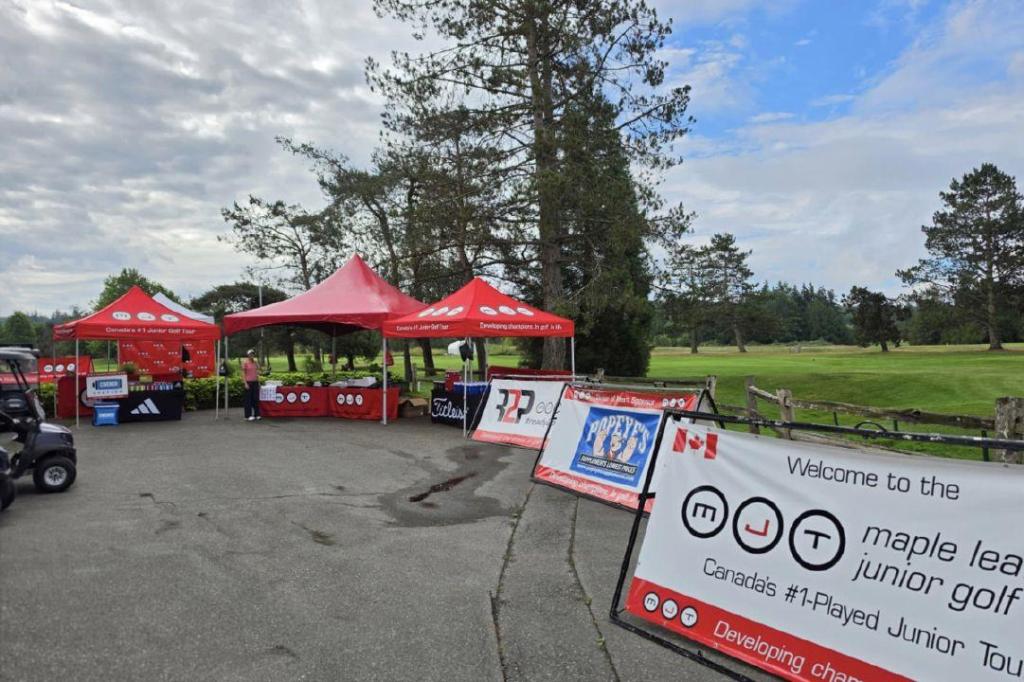 Young Surrey golfer wins Bantam Boys title at junior tourney