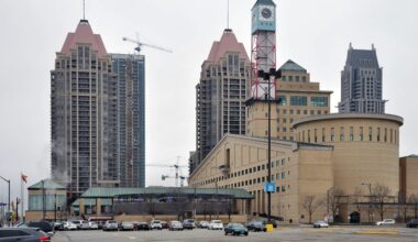 Mississauga: Parrish and Crombie Tied; City Mood Turns Negative