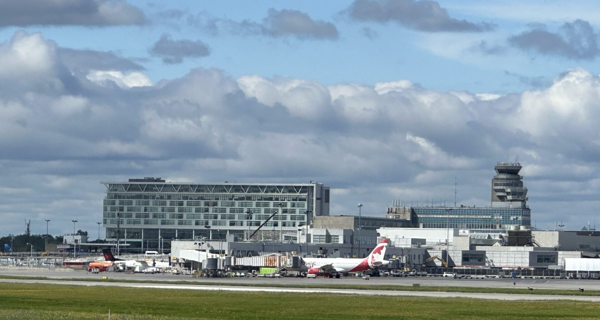 Montreal airport to honour worker killed in runway accident