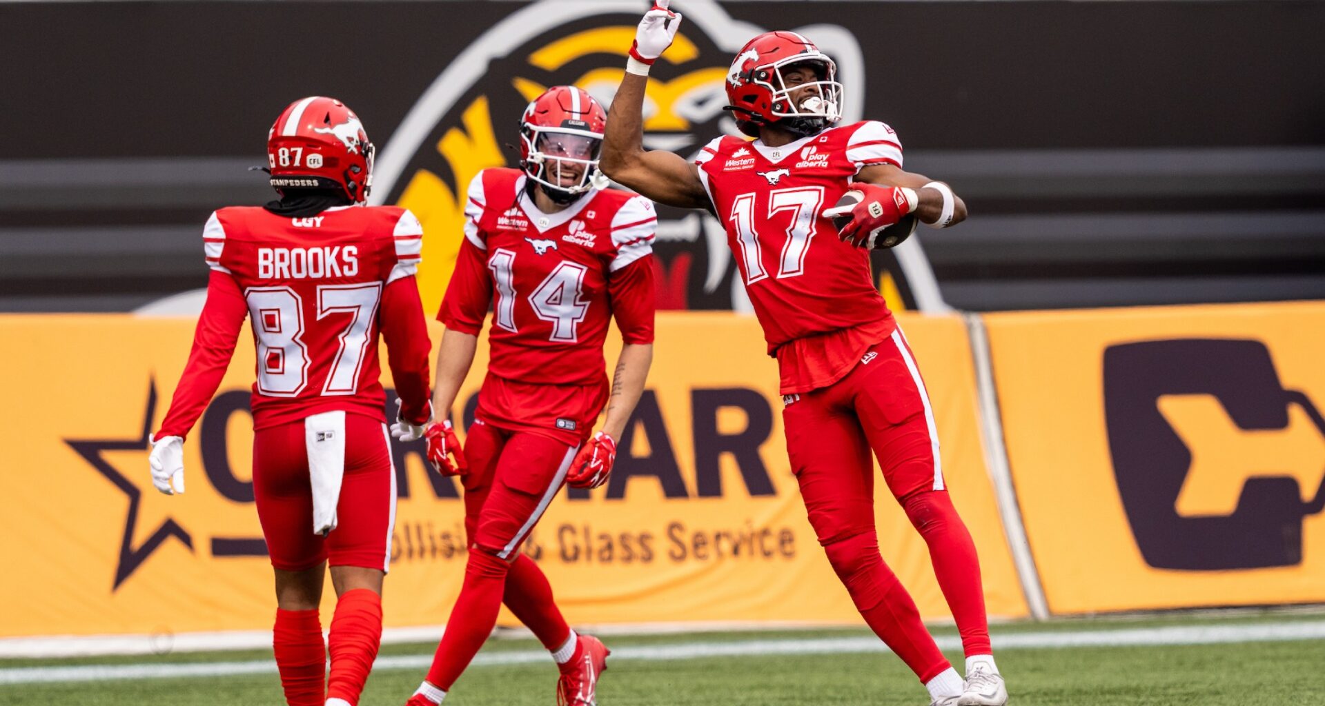 Stampeders stifle Tiger-Cats to earn road win