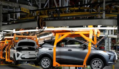 Donald Trump tariffs: Canada, U.S. try to bridge gaps over autos