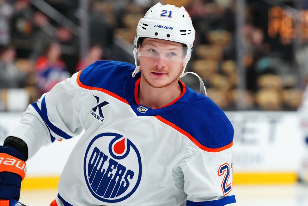 Oilers-Frederic (2)