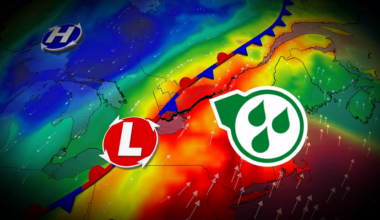 Flood threat as very heavy rain continues into Monday morning