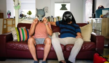 With a 27-year age gap, how can Sydney retire early to spend time with his partner?
