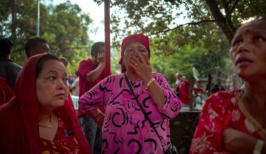 Ottawa pledges $5-million to Nepal relief efforts as search for at least 32 missing Canadians continues