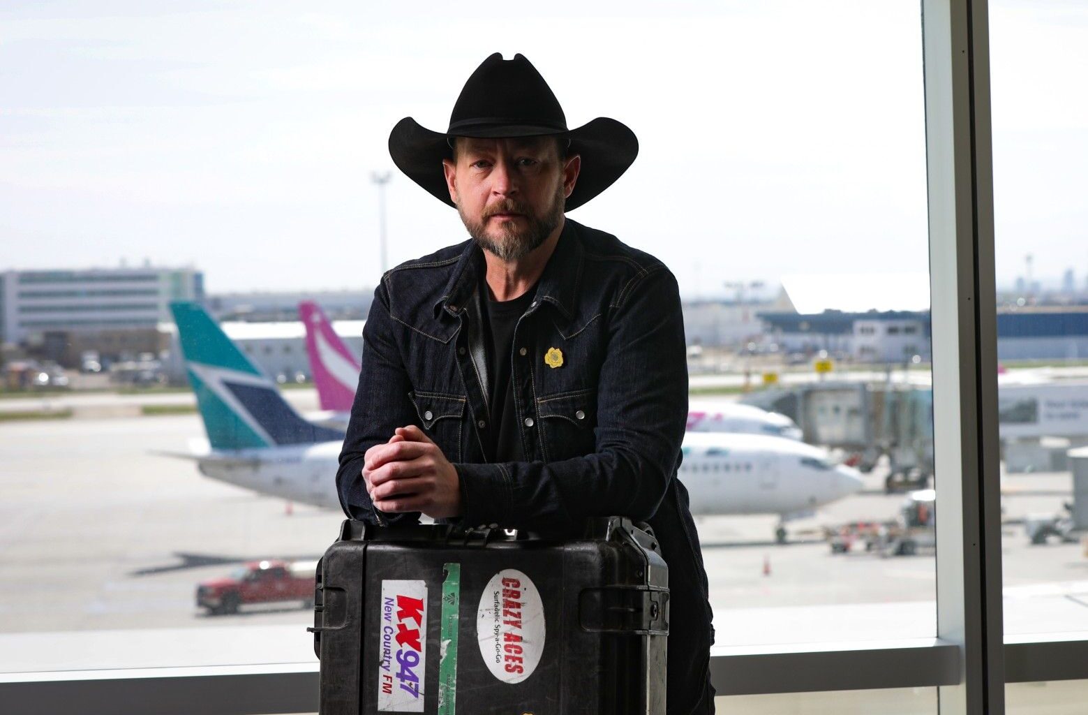 Alberta music star Paul Brandt has a message for Canada: 'We're dropping the ball'