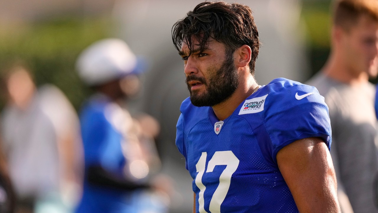 Rams' Nacua leaves joint practice early with injury, Garrett sits out