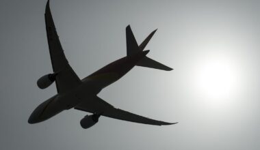 Toronto flight attendant posed as pilot to get free flights: U.S. Attorney’s Office