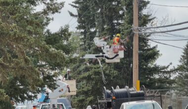 Service restored after botched copper wire theft triggers major Rogers outage for parts of Calgary