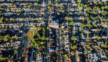 Toronto housing market: Where homes are selling the slowest
