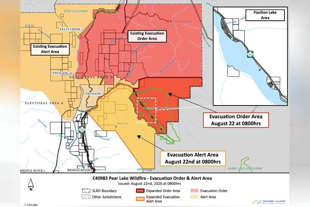 More evacuation orders, alerts issued in response to Pear Lake fire near Clinton