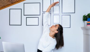 A Pilates teacher loves this five-minute desk routine to ease tension and relax during the working day