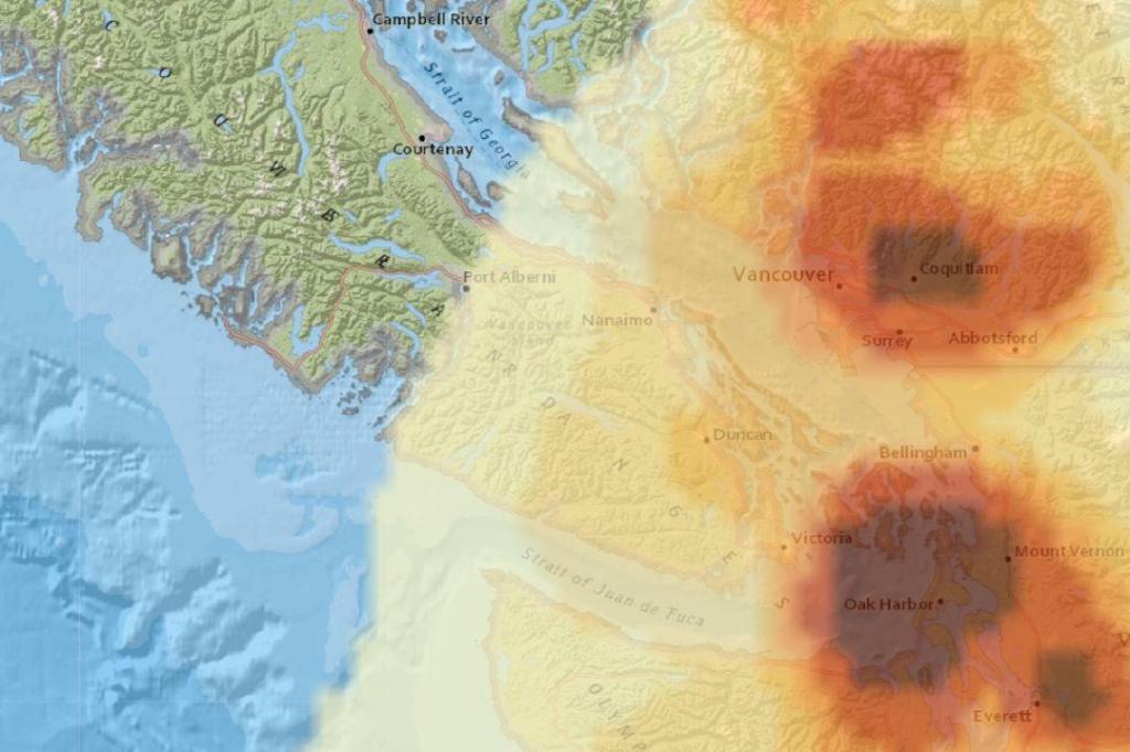 Hazy skies loom over Greater Victoria as wildfire smoke drifts in