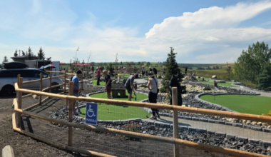 New mini golf course opens in Airdrie - DiscoverAirdrie.com