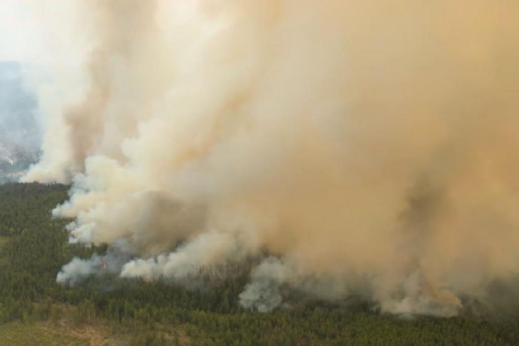UPDATE: More Summerland wildfire evacuees could return home Sunday, CAO says
