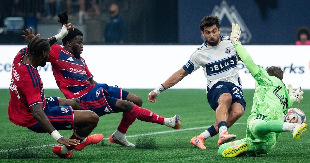 Brian White scores twice as Vancouver Whitecaps thump FC Dallas
