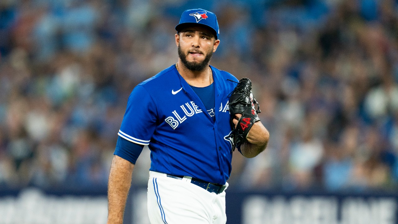 Blue Jays' Yimi Garcia undergoes thoracic outlet surgery
