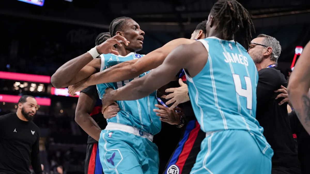 How Moussa Diabate benefited from having a veteran like Taj Gibson in the locker room image