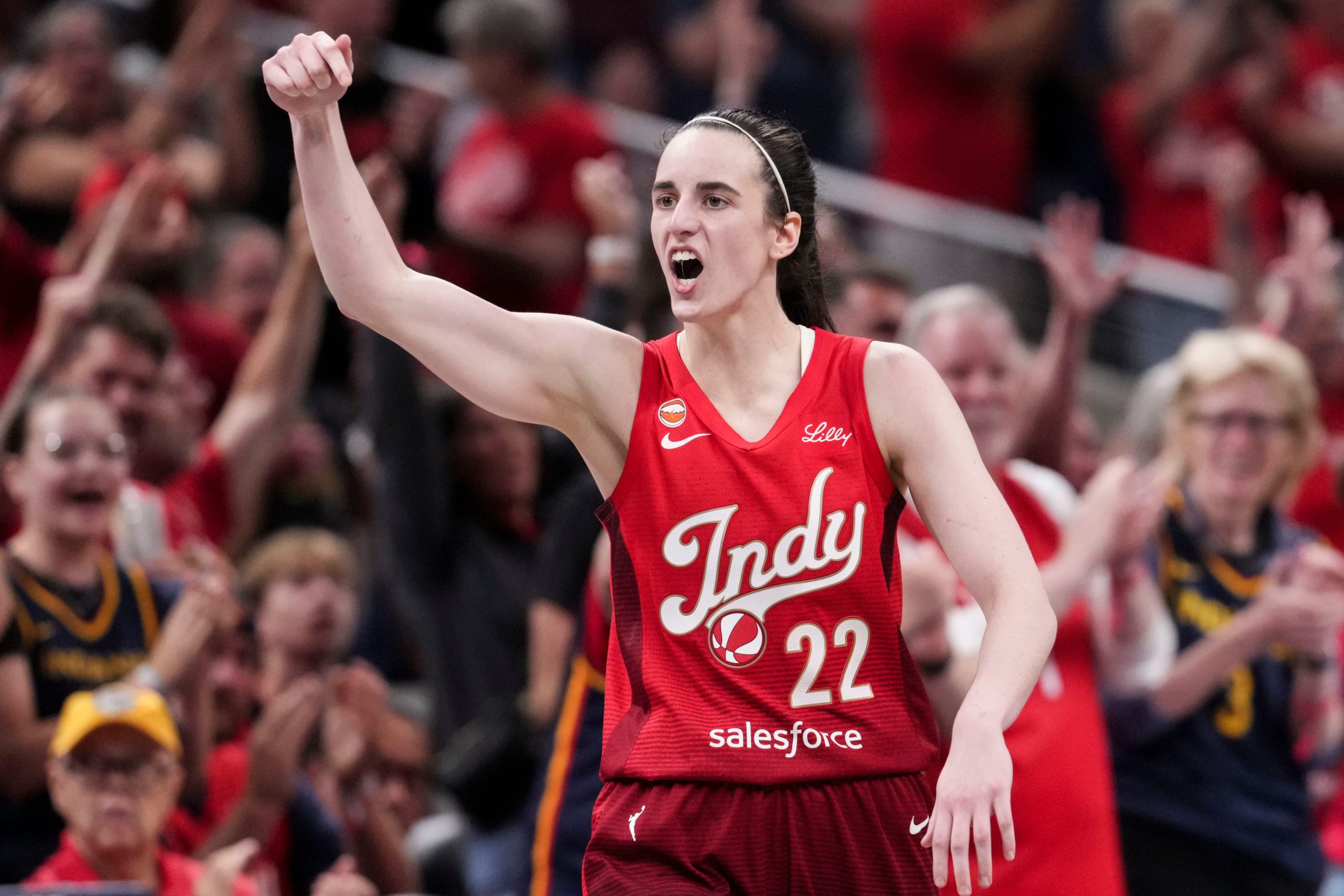Indiana Fever guard Caitlin Clark (22)