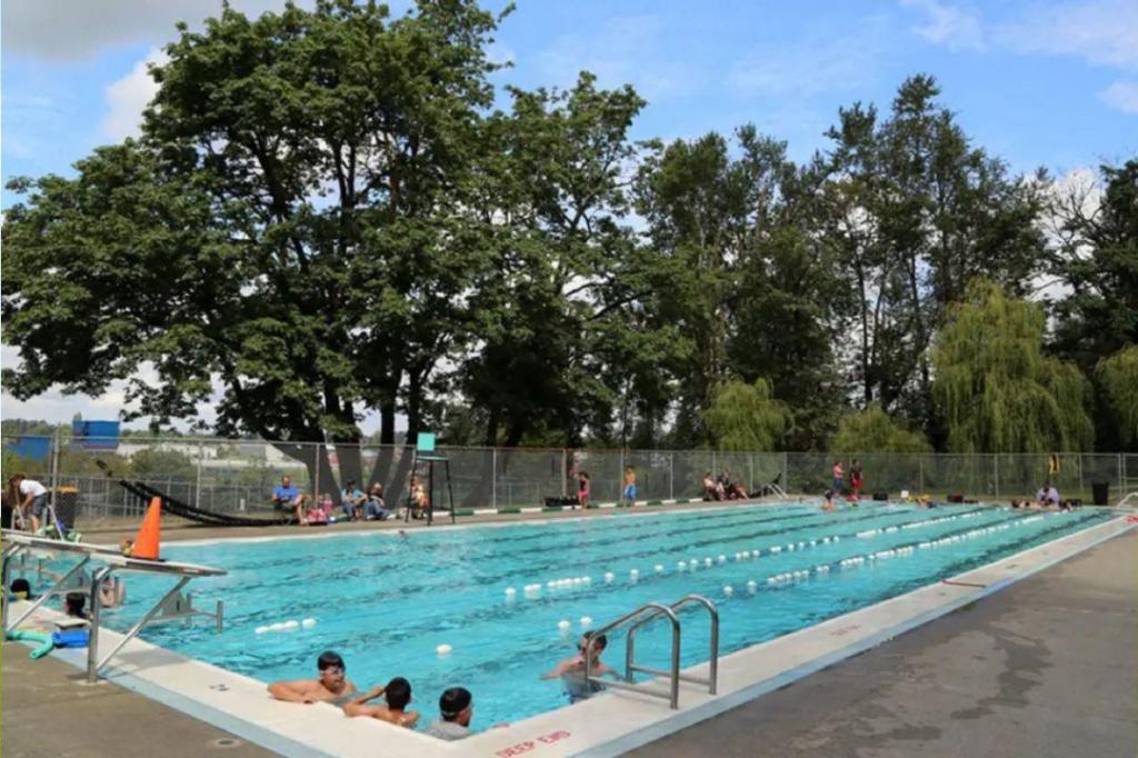 White Rock must mull public pool costs