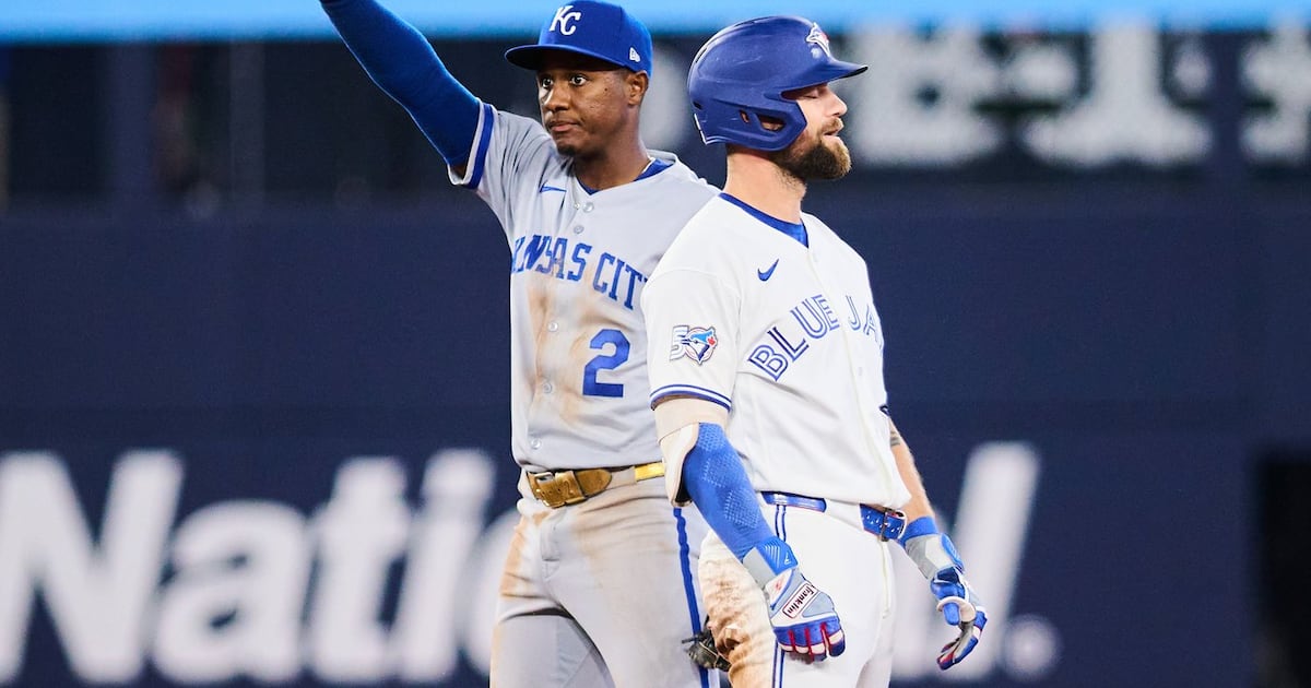 Mistakes prove costly as Toronto Blue Jays fall to surging Kansas City Royals