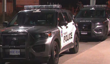 Toronto waterfront stabbing: Man stabbed, suspect fled, police say