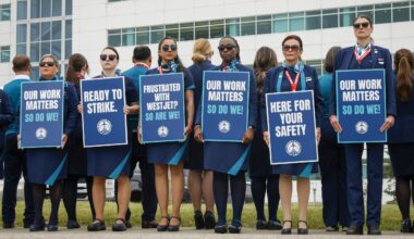 WestJet cancels flights out of Vancouver Island airports with flight attendant strike nearing
