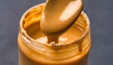 We Asked 6 Nutritionists For The Healthiest Peanut Butter—These Are Their Top Picks
