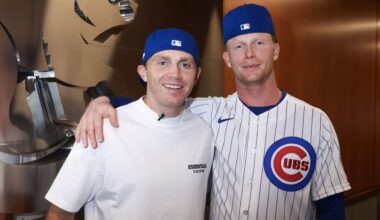 Kane throws out 1st pitch before Cubs game at Wrigley Field